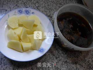 Boiled Potatoes with Bamboo Shoots and Dried Vegetables recipe