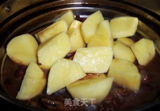 Braised Potatoes with Pork Ribs recipe