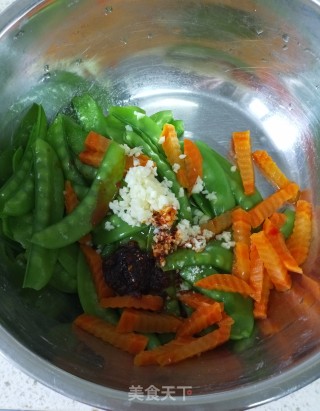 Refreshing Cold Snow Peas recipe