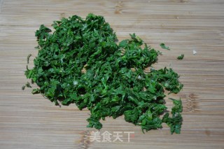 Shepherd's Purse Mixed with Fragrant Dried recipe