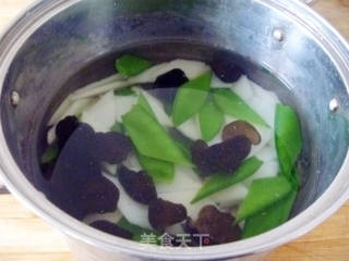 [family Quick Hand Stir-fry] Simple Stir-fried Banquet Dishes---fried Yam with Snow Peas and Fungus recipe