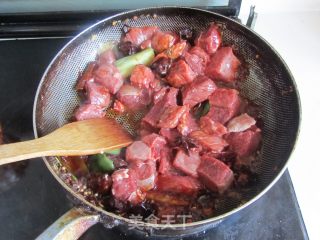 Taro Beef Brisket Claypot recipe