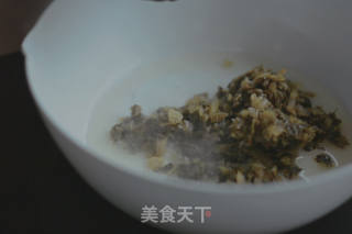 Three Consecutive Rice Cakes-pickled Vegetable Rice Cakes recipe