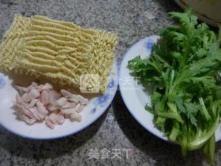 Corrugated Noodles with Pork Artemisia recipe