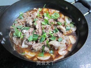 Pig Head Vermicelli Radish Pot recipe