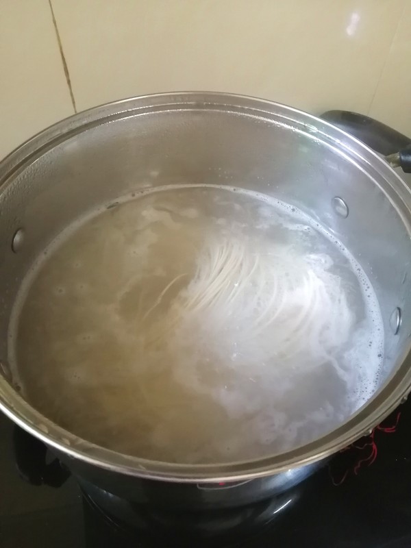 Simple and Delicious~~ Egg Noodle Soup with Wolfberry Leaf recipe