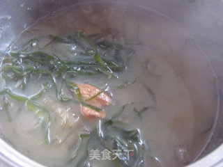 Pork Ribs Seaweed Soup recipe