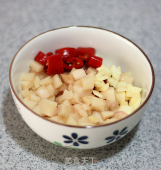 Appetizing Low-calorie Meat Dishes---double Pepper Chicken recipe