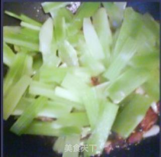 Lettuce Stir-fried Pork Slices recipe