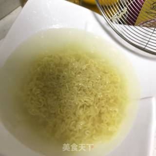 Takeshi Kaneshiro's "i Love You" 3-minute Perfect Instant Noodles Improved Version recipe