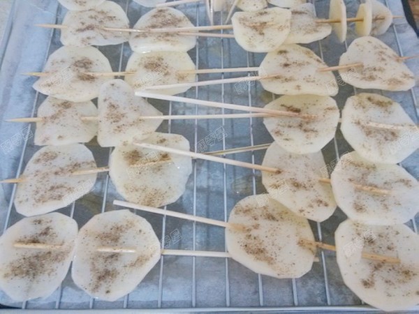 Roasted Cumin Potato Chips recipe