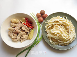 Spicy Braised Pork Intestine Noodle recipe