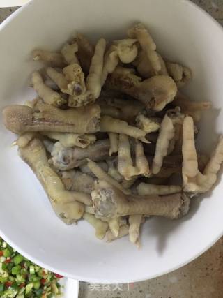 Spicy Cold Chicken Feet recipe