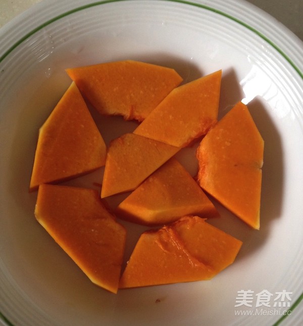 Steamed Pork with Salted Egg Yolk recipe