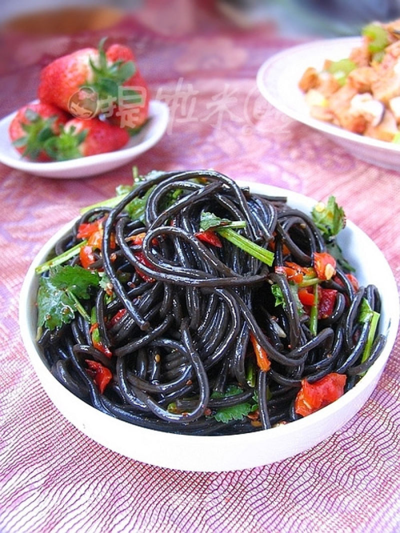 Quick Summer Appetizer-refreshing Chopped Pepper Fern Root Powder recipe