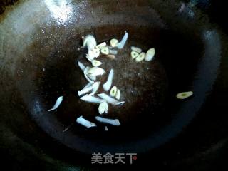 Celery and Soy Sprouts Stir-fried Pork recipe