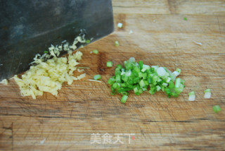 My Son’s Favorite---minced Pork and Rice Noodles recipe