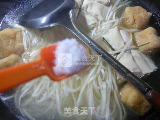 Oily Tofu Noodles recipe