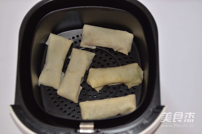 Fried Spring Rolls with Less Oil recipe