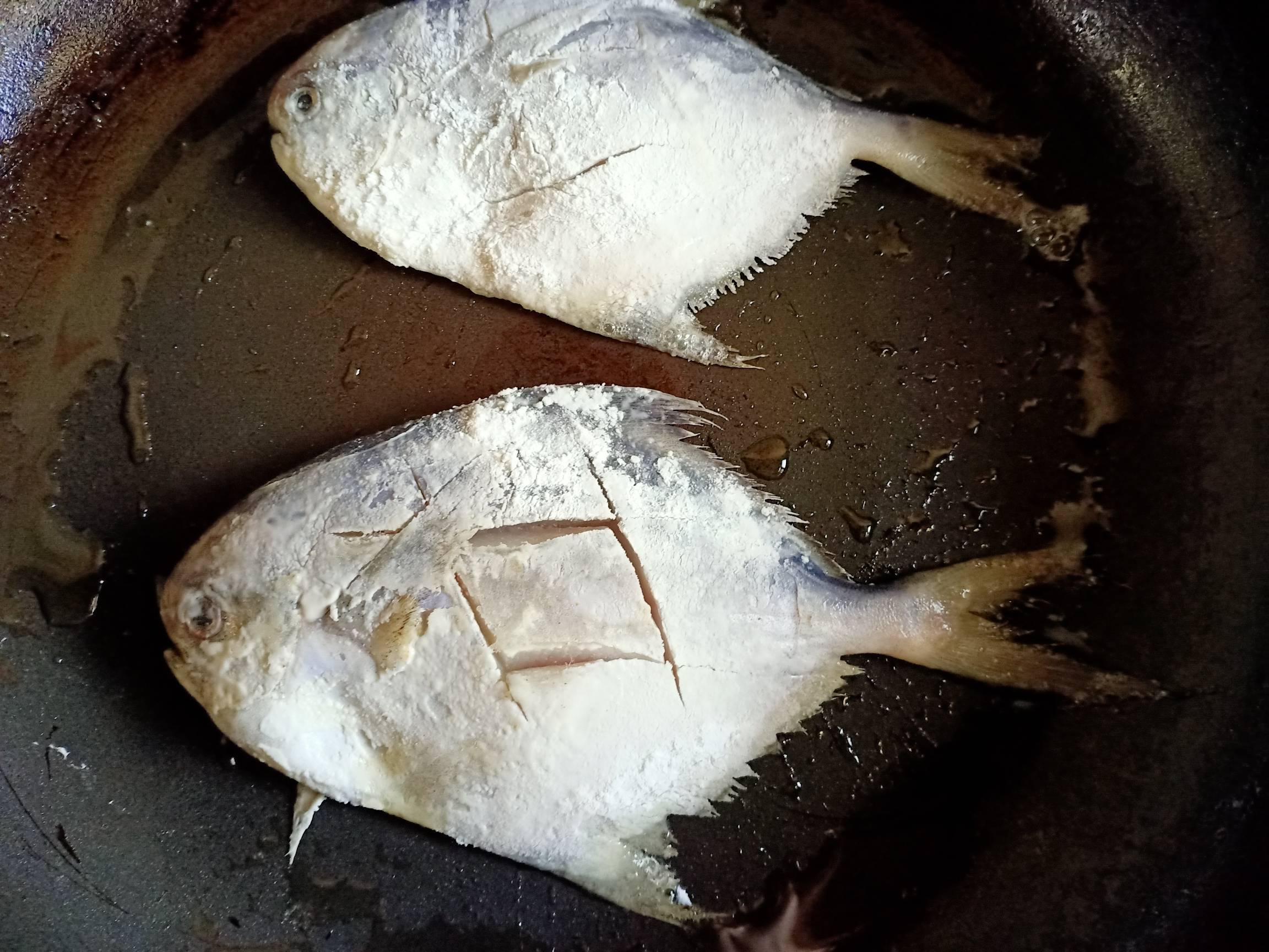 Pan-fried Pomfret recipe