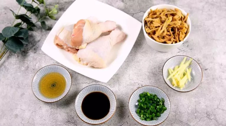 Steamed Chicken with Daylily recipe