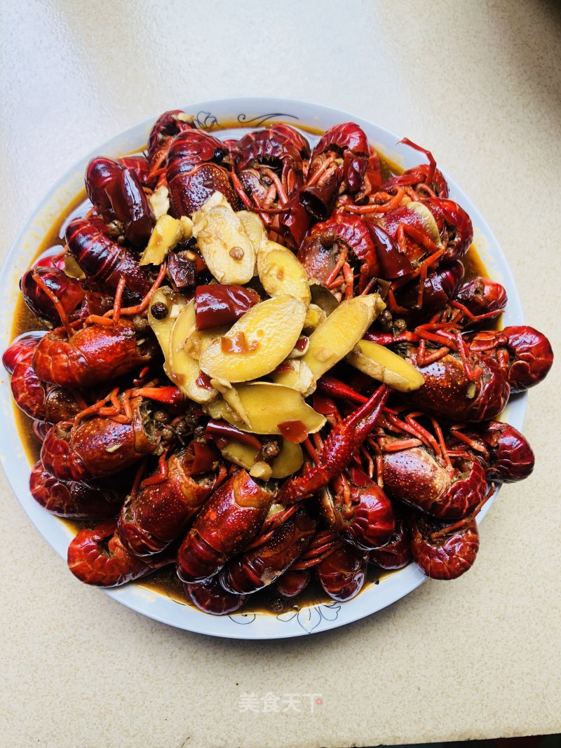 Braised Crayfish with Beer