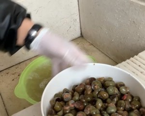 Super Simple and Tasty Spicy Snails recipe