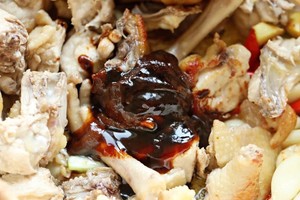 Beiding Cast Iron Pot Recipe｜eating Chicken for Chinese New Year, Good Luck! Let's Have A Pot of Delicious Mushroom Stewed Chicken~ recipe