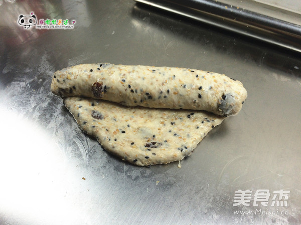 Raisin Black Sesame Soft European recipe