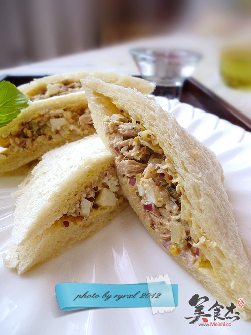 Salted Egg Tuna Sandwich recipe