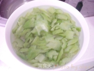 Bitter Gourd with Pepper Sauce recipe