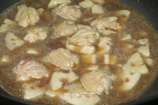 【creative New Dishes】--- Braised Chicken Wing Roots with Lotus Root recipe