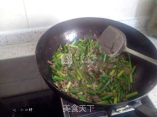 Stir-fried Pork with Garlic Stalk + Egg recipe