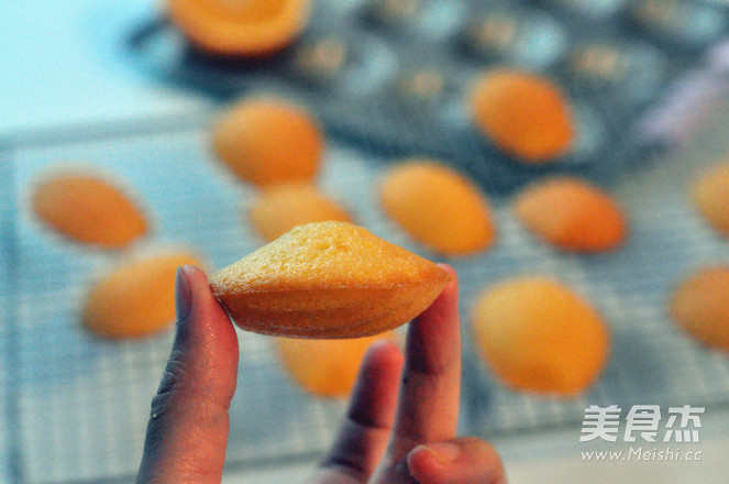 Orange Fragrant Madeleine recipe