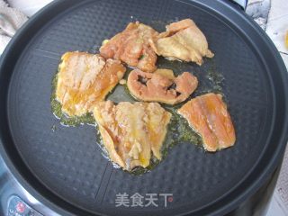 Pan-fried Salmon Cubes recipe