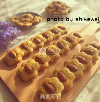 Almond Flower Cookies recipe