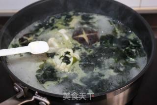 [delicious Vegetarian] Fresh Mushroom Sea Vegetable Soup recipe