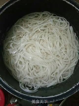 Black Pepper Beef Tenderloin Noodle recipe