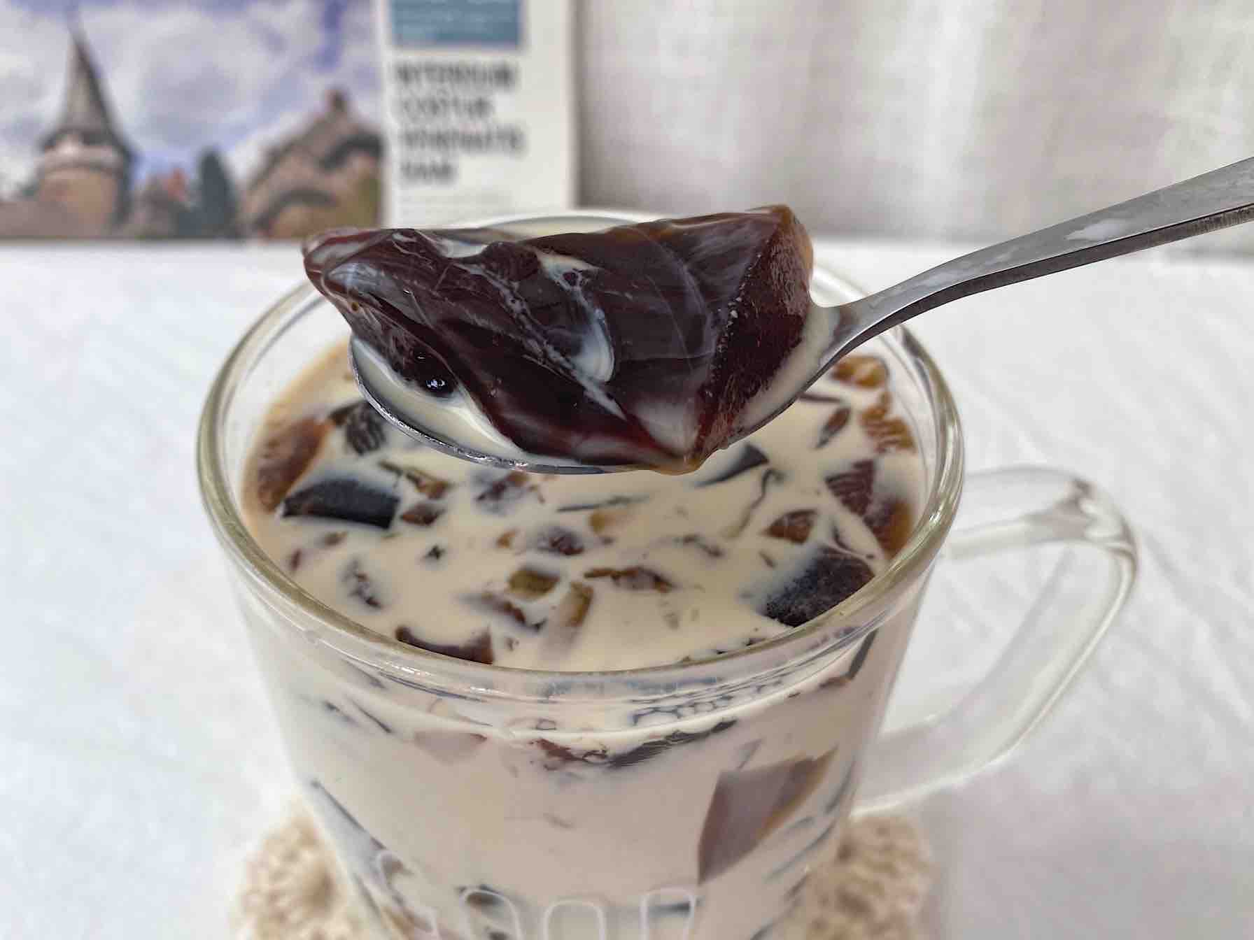 Re-engrave A Little Bit of The Same Coffee Iced Caramel Milk Tea, It Tastes Delicious recipe