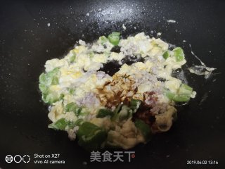 Steamed Bun and Egg Fried Rice recipe