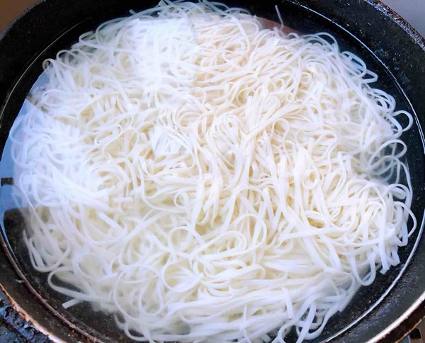 Scallop Vegetable Noodle recipe