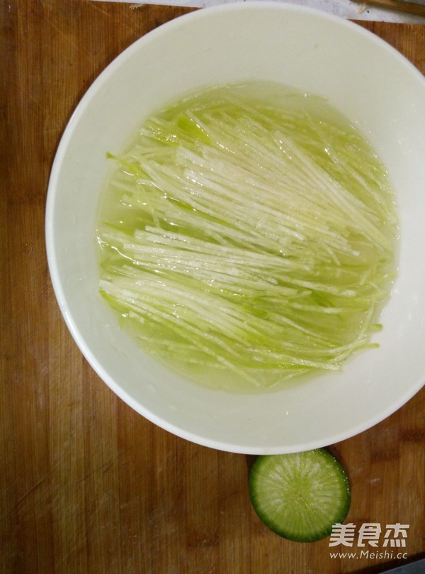 Shredded Radish Stewed Shrimp recipe