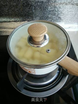 Stewed Wolfberry with Apple and Rock Sugar recipe