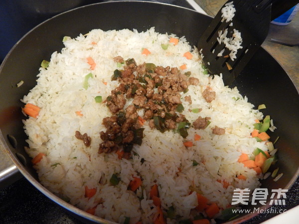 Fried Rice with Minced Meat recipe