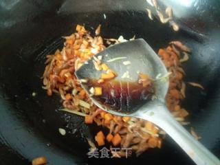 Fried Dried Small River Prawns with Carrots recipe