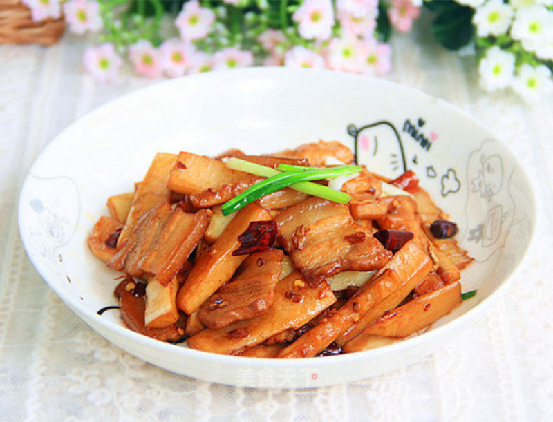 Stir-fried Pork with Sweet Bamboo Shoots