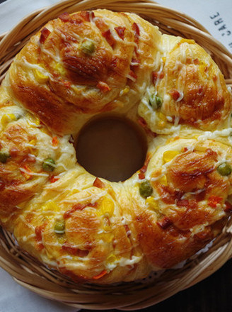 Mixed Vegetables, Ham and Cheese Roll Bread