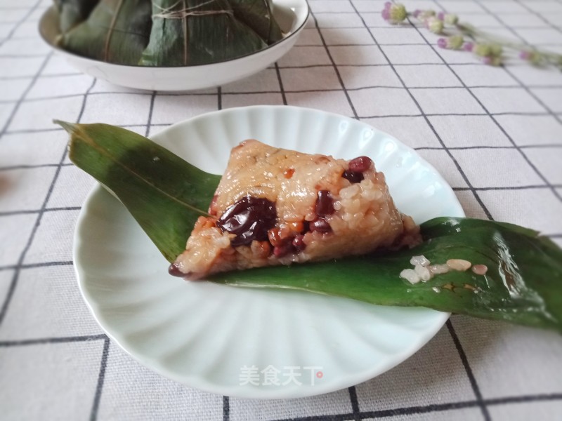 Beans and Red Date Rice Dumplings recipe