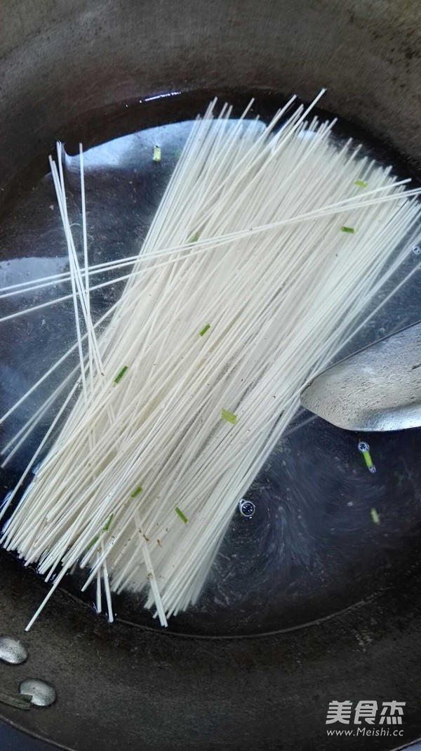 Spicy Egg Noodles recipe