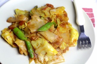 Fried Dumpling Skin and Vegetable Noodles recipe